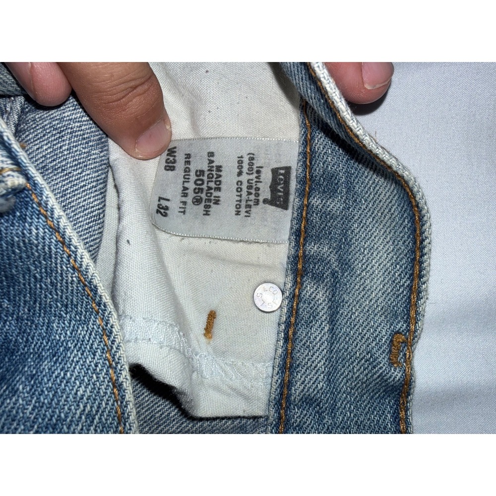 Levis 505 Regular Fit Mens Jeans 38x32 Medium Wash Blue Denim Straight Leg - Picture 5 of 10